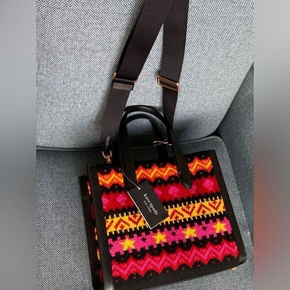 Kate Spade New York Women’s Manhattan Carnival Fair Isle Small Tote - Picture 13 of 14